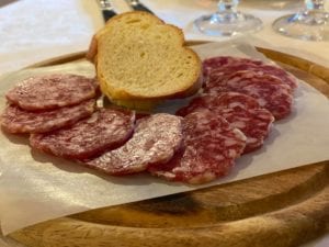 Il Salame nostrano e il nostro pane al latte e uova